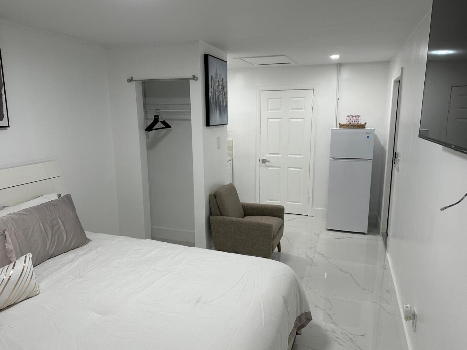 Apartment Adrien Guest *